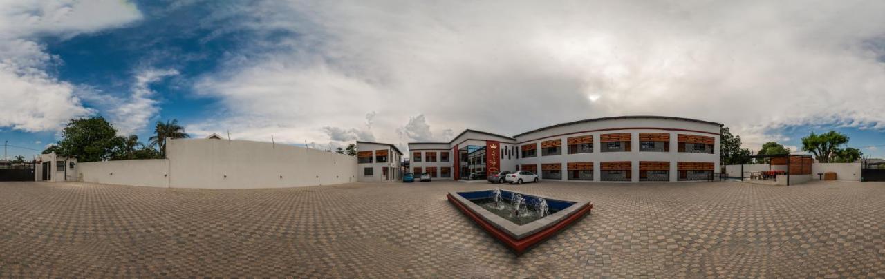 El Infinito Lifestyle Hotel Kempton Park Exterior photo