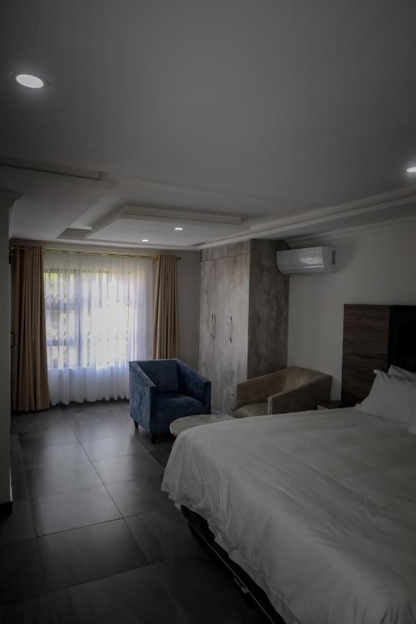 El Infinito Lifestyle Hotel Kempton Park Exterior photo