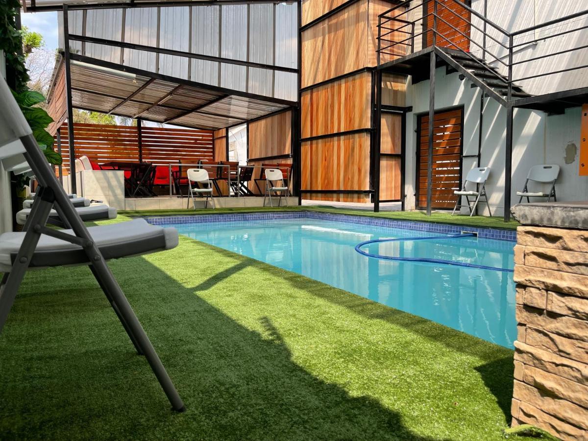 El Infinito Lifestyle Hotel Kempton Park Exterior photo