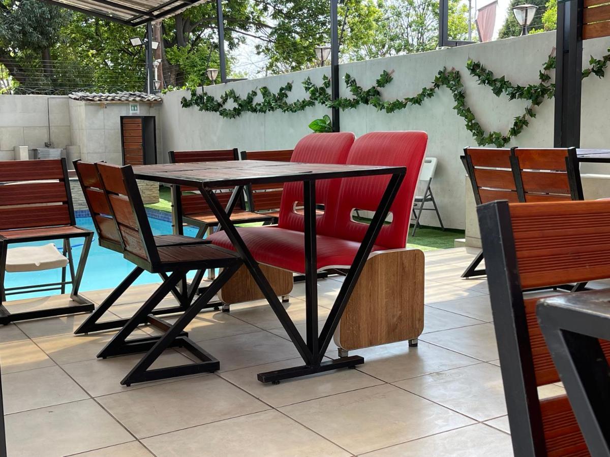 El Infinito Lifestyle Hotel Kempton Park Exterior photo